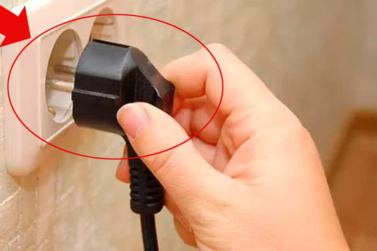 Người thợ điện già nhắc nhở: không rút 5 thiết bị điện này ở nhà, tiền điện hàng tháng sẽ bị đội lên gấp đôi, đừng coi thường!
