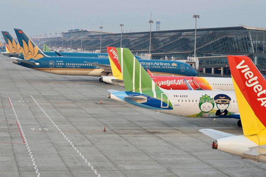 Cục Hàng không đề xuất tăng trần giá vé máy bay