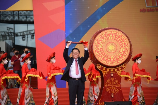 Khai mạc Hội báo toàn quốc 2022 với chủ đề "Báo chí Việt Nam đoàn kết, chuyên nghiệp, hiện đại và nhân văn"