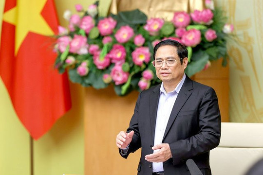 Thi đua khen thưởng phải tránh "vừa khen thưởng xong lại xem xét kỷ luật"