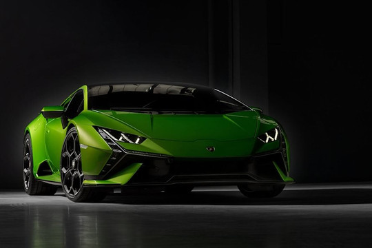 Siêu xe Lamborghini Huracan Tecnica ra mắt