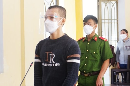 Chém bạn nhậu vì mâu thuẫn chuyện góp tiền thuốc men