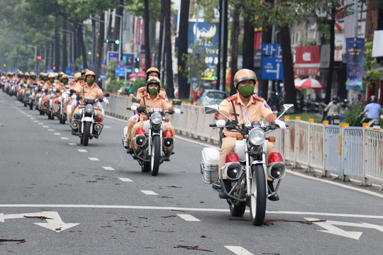CSGT TPHCM ra quân đảm bảo an toàn giao thông lễ 30/4, 1/5, mùa du lịch hè 2022, Đại hội thể thao Đông Nam Á