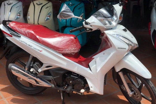 Honda Wave 125i nhập khẩu về Việt Nam, giá cao nhất 82 triệu đồng