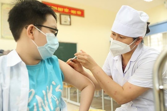 Hơn 8.400 trẻ lớp 6 ở Hà Nội đã được tiêm vaccine phòng Covid-19