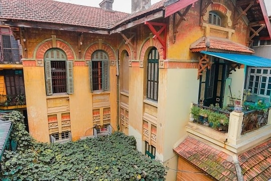 Hà Nội lại dừng bán 600 biệt thự cũ