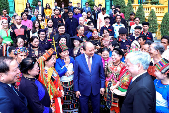 Chủ tịch nước: Già làng, trưởng bản, nghệ nhân là người “giữ lửa” ở các bản làng