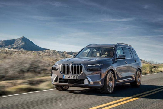 SUV hạng sang BMW X7 2023 ra mắt
