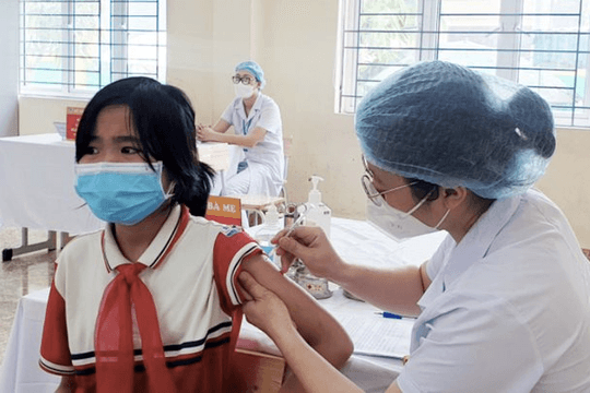 TP Hồ Chí Minh: Có trên 2.000 trẻ trì hoãn tiêm vaccine phòng COVID-19 để đảm bảo an toàn