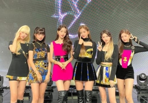 IVE lập kỉ lục cho nhóm nhạc K-Pop thế hệ 4