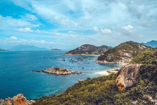Chấm dứt hoạt động du lịch tại hai đảo Bình Ba và Bình Hưng
