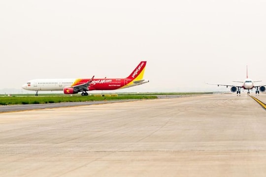 Từ hôm nay, sân bay Nội Bài hoạt động 2 đường băng trở lại