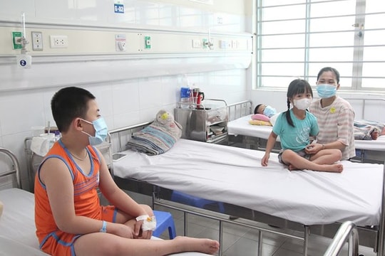 2 ca tử vong, gần 4.500 ca mắc sốt xuất huyết: Ngành y tế cảnh báo nguy cơ bùng dịch