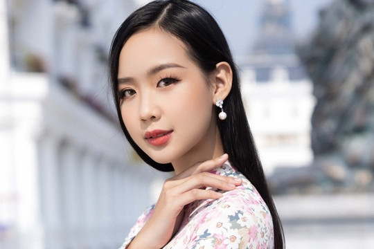 Thí sinh Miss World Vietnam diện áo dài họa tiết