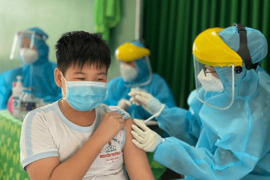 45 tỉnh, thành phố đã tiêm vắc xin phòng Covid-19 cho trẻ từ 5 đến dưới 12 tuổi