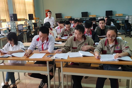 Bộ GD-ĐT kiến nghị dừng dạy kiến thức THPT trong trường nghề từ năm học 2022-2023