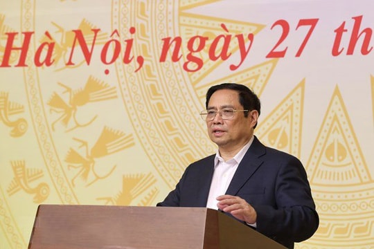 Thủ tướng: Một số bộ, ngành cần nghiêm túc, "không đánh trống ghi tên" trong chuyển đổi số