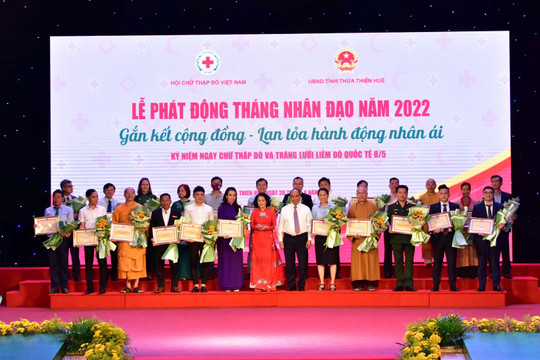Chủ tịch nước dự Lễ phát động “Tháng nhân đạo năm 2022” tại Thừa Thiên Huế