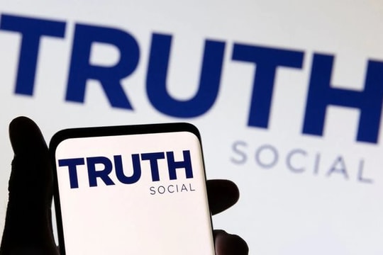 Mạng xã hội của ông Trump có lượt tải vượt TikTok và Twitter