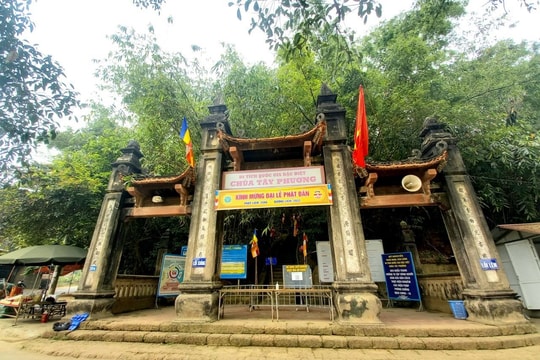Chùa Tây Phương: Vấn vương ngõ nhỏ trên đường hành hương