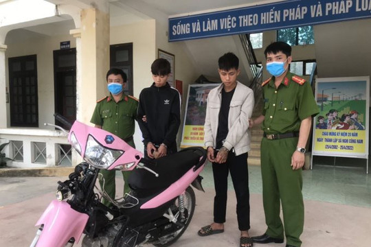 Bắt quả tang đối tượng đang tiêu thụ tài sản trộm cướp