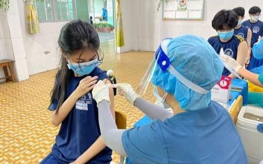 Ưu tiên sử dụng vaccine Moderna từ nguồn viện trợ tiêm cho trẻ 6 đến dưới 12 tuổi