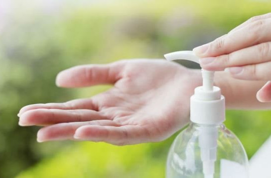 Cục Quản lý Dược cảnh báo 'Dung dịch rửa tay khô Aerius chai 500ml' nghi là mỹ phẩm giả