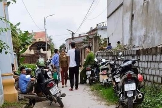 Nghi án con dùng dao sát hại mẹ ruột