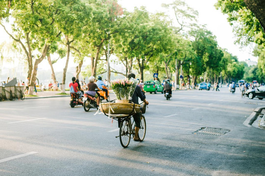 Thời tiết ngày 9/5: Bắc Bộ hửng nắng, Trung Bộ và Nam Bộ mưa dông về chiều