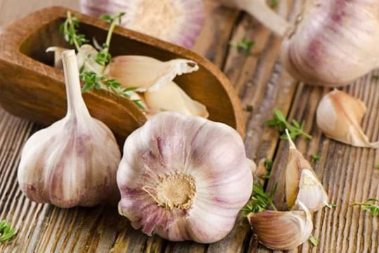 Ăn tỏi thường xuyên “dưỡng gan” hay “hại gan”?