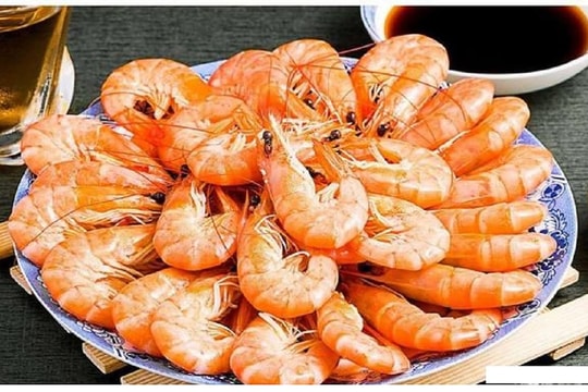 Khi luộc tôm, một số người cho gừng và một số người cho giấm, đầu bếp: 'Tất cả đều sai', chỉ cho bạn cách chính xác