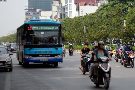 Hà Nội tăng cường xe buýt phục vụ SEA Games 31