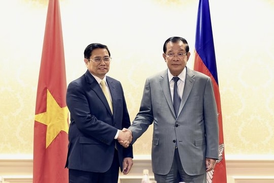 Thủ tướng Hun Sen mời Thủ tướng Phạm Minh Chính thăm chính thức Campuchia
