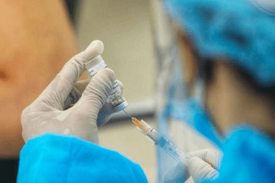 Đẩy nhanh tiến độ tiêm vaccine phòng COVID-19 cho trẻ từ 5 đến dưới 12 tuổi