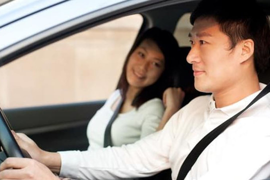 Bạn có phạm 'điều cấm kỵ' nào khi lái xe không? Tài xế già chia sẻ sự nguy hiểm khiến bạn 'lạnh sống lưng'