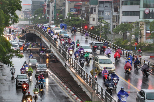 Không khí lạnh gây mưa to ở Bắc Bộ, Trung Bộ