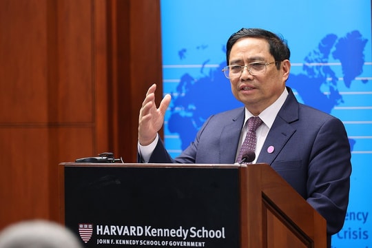 Thủ tướng Phạm Minh Chính phát biểu và dự tọa đàm tại Đại học Harvard