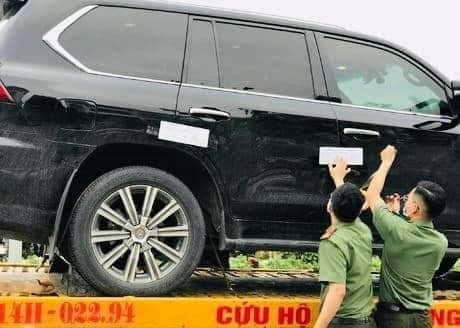 Vì sao tạm giữ 4 xe sang trong căn biệt thự khi bắt cựu Chủ tịch UBND TP Hạ Long?