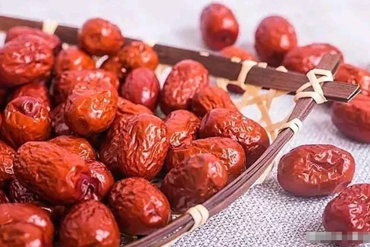 Sau khi hết kinh 1 tuần, chị em nên ăn thêm 3 loại thực phẩm này để không thiếu máu, không tăng cân, ngăn ngừa mãn kinh sớm