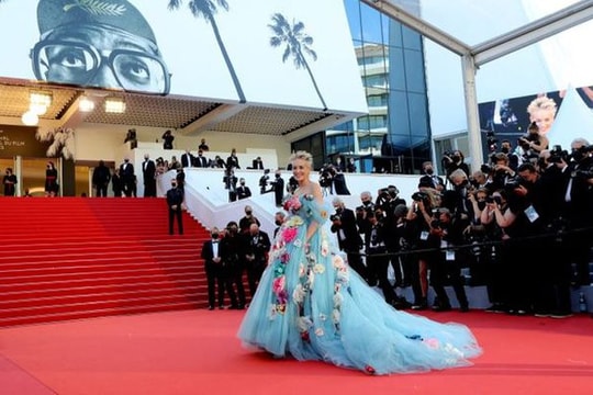 Nhiều lo ngại khi LHP Cannes 2022 bỏ mọi biện pháp phòng Covid-19