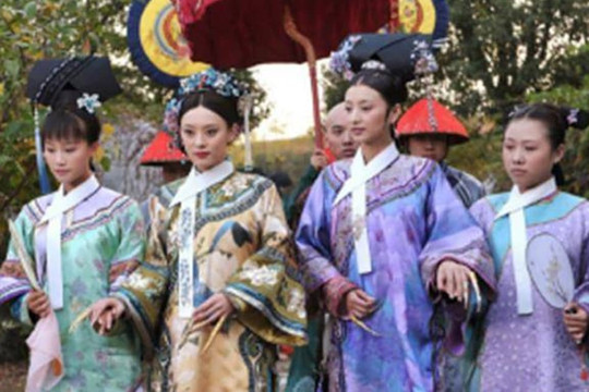 Tại sao phi tần được hoàng thượng 'sủng ái sau khi qua đêm' lại cần người dìu khi bước vào ngày hôm sau? Lý do rất đơn giản