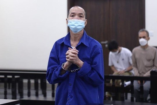 Sát hại vợ chồng anh trai vì tranh chấp đất đai