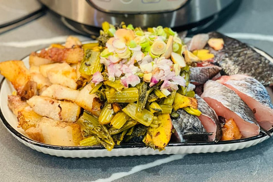 Thịt ba chỉ om dưa chua và cá, nghe thôi đã ứa nước miếng, gợi ý bí quyết để làm vừa nhanh vừa ngon