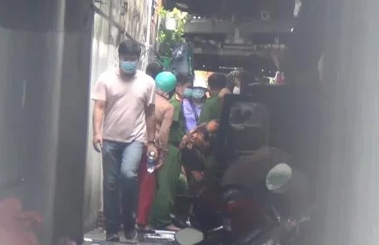 Điều tra vụ bé gái 8 tháng tuổi tử vong ngay cạnh mẹ trong phòng trọ