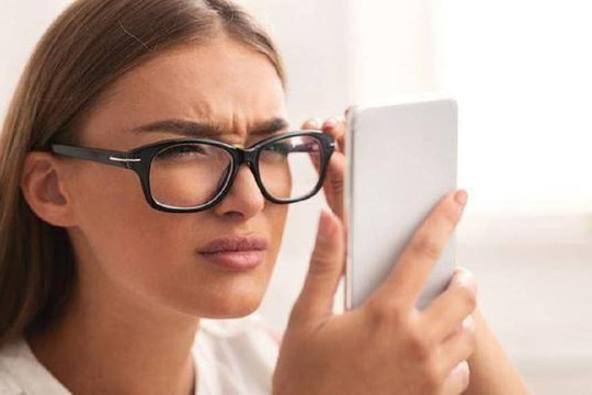 Câu nói: 'Mắt trái nháy liên quan tiền bạc, mắt phải nháy thì gặp tai họa' có đúng không? Xem xong mới biết sự thật