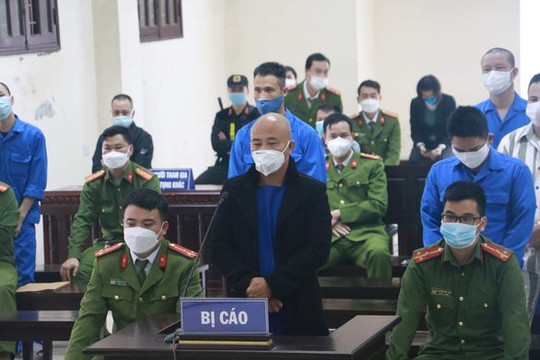 Y án sơ thẩm các bị cáo trong vụ án Đường Nhuệ ăn chặn tiền hỏa táng 