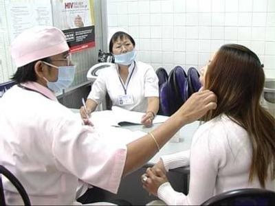 Chú trọng hỗ trợ bệnh nhân đồng nhiễm HIV và viêm gan C
