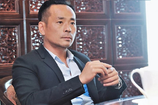 Tỷ phú Châu Trác Hoa bị truy tố, đối mặt mức án tù trên 20 năm