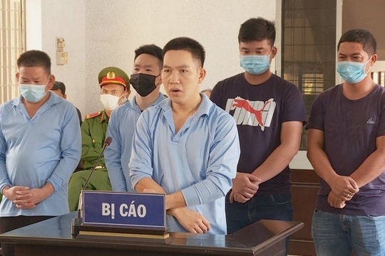 Mang hung khí đi đánh người, ba anh em ruột lĩnh án