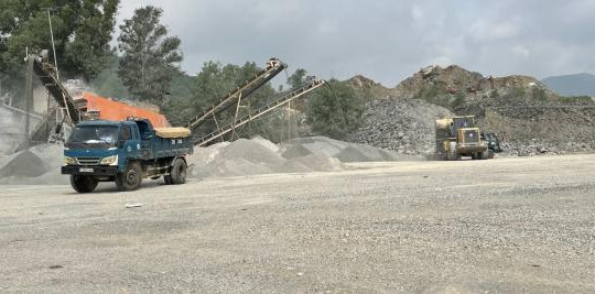 Báo động thiếu an toàn trong khai thác tại mỏ Châu Pha
